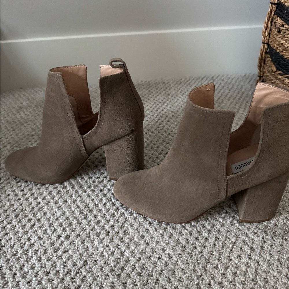 Steve Madden Women's Tan Ankle Boots